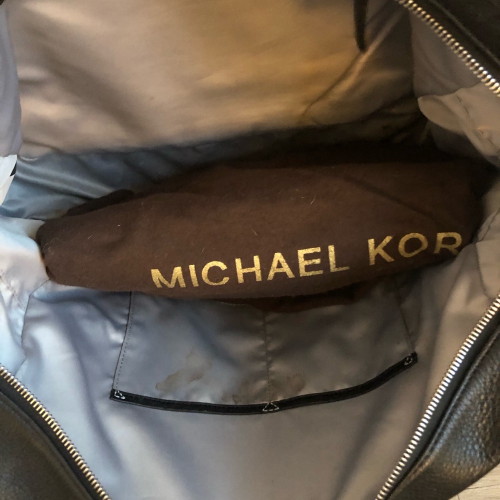 Michael Kors Collection Small Weekender - Picture 6 of 7